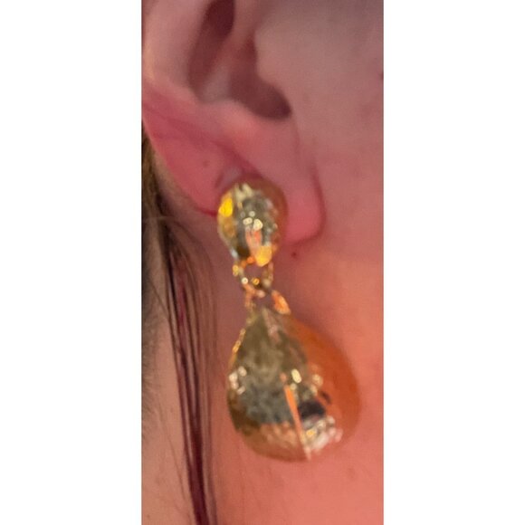 Vintage Avon Hammered Gold Tone Pierced Earrings Dangle Large - Picture 4 of 4